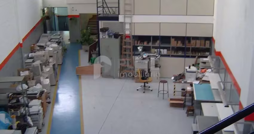 Prédio à venda com 560m² de área útil, à 400 metros do metrô tucuruvi .