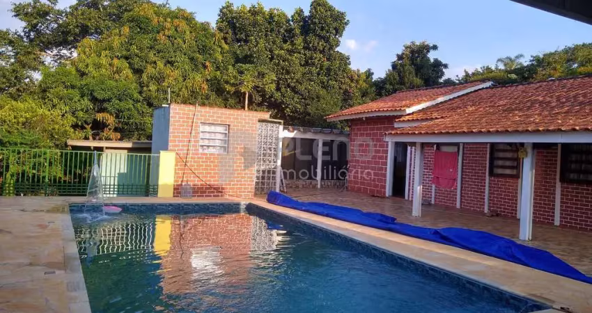 Chácara / sítio com 2 quartos à venda na Rua Josefa Ferrari Fontes, 249, Caioçara, Jarinu