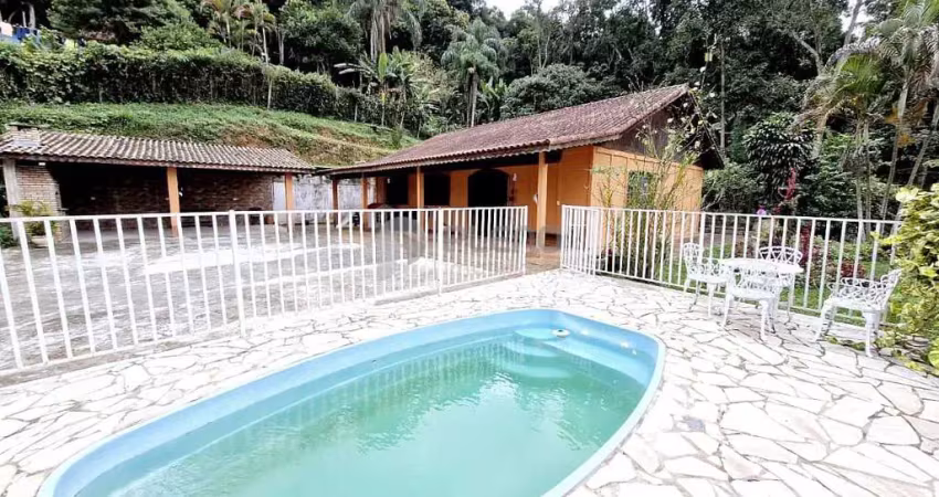 Casa com 3 quartos à venda na Estrada do Engordador, 100, Sítio Barrocada, São Paulo