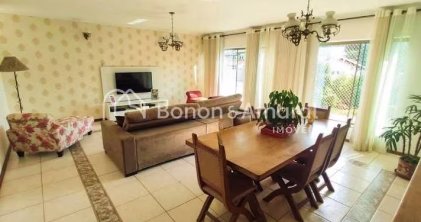 Casa com  279 m² e 3 Quartos