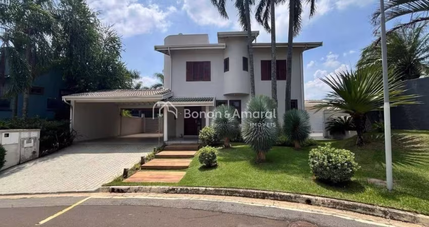 Casa a venda no condomínio Residencial Gallery, com 4 quartos, 2 suítes, 5 banheiros em 394m²