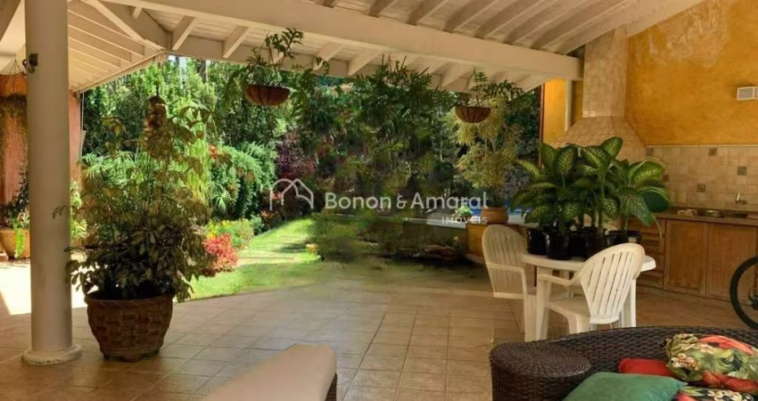 Casa com 340 m² à venda