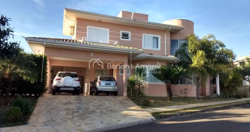Casa de Condomínio com 3 Quartos e 5 banheiros à Venda, 220 m² - Valinhos