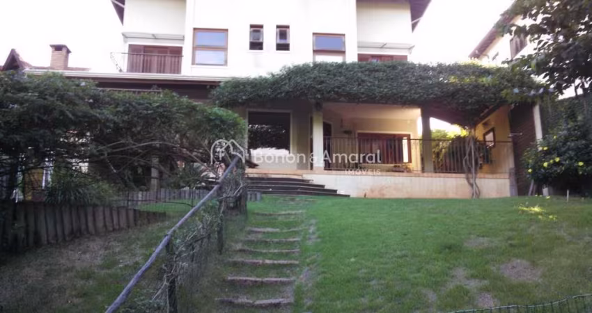 Casa à venda no Colinas do Ermitage com 306 m²