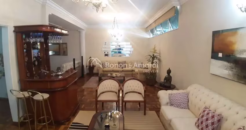 Casa no Taquaral 4 quartos sendo 2 suítes, 4 vagas de 400m²