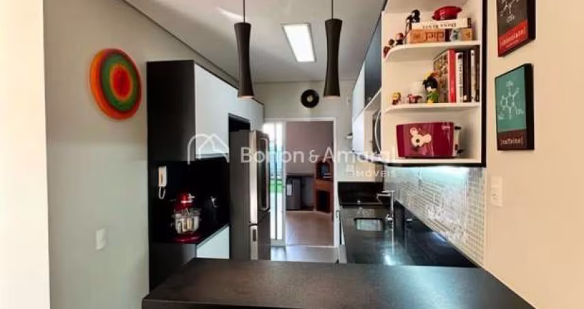 Casa Térrea em Condomínio Fechado