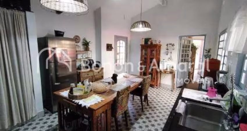&amp;#34;Casa Encantadora em Condomínio Fechado: Conforto, Natureza e Charme Rústico&amp;#34;