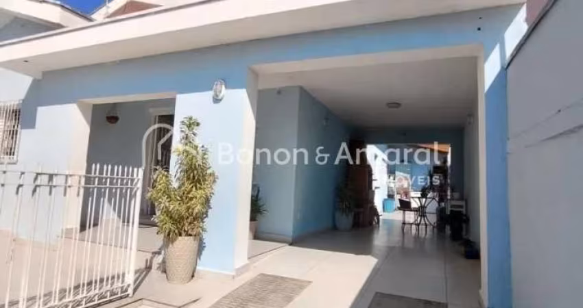 Casa com 3 Quartos e 2 banheiros à Venda, 97 m² no Taquaral