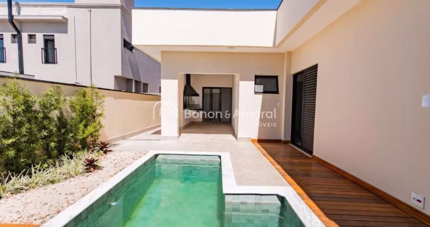 &amp;#34;Casa Térrea com 3 Dormitórios e Piscina à Venda no Condomínio Mont Alcino&amp;#34;