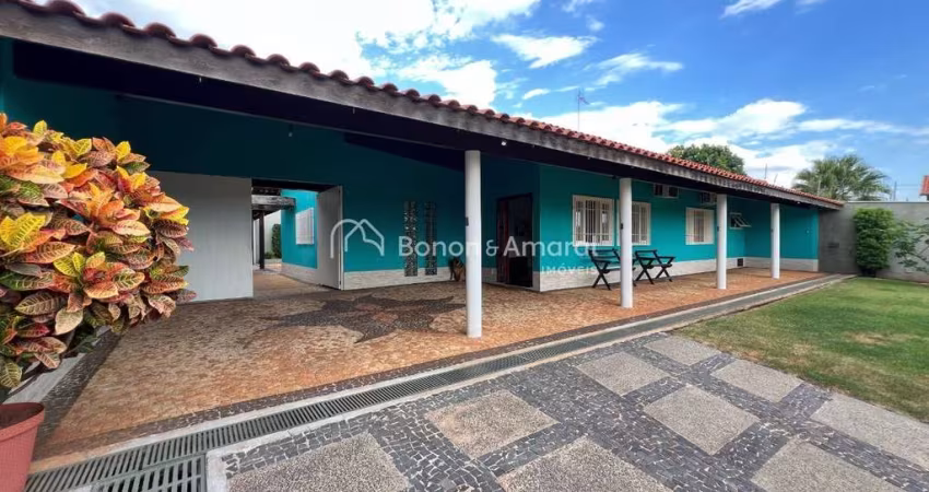 Casa térrea, mobiliada, com 3 Quartos terreno de 970 metros, no Jardim Planalto em Paulínia