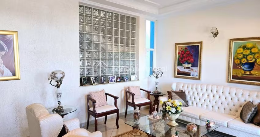 Casa Sobrado com 4 quartos ( sendo 2 suítes), no Condomínio Okinawa, Paulínia