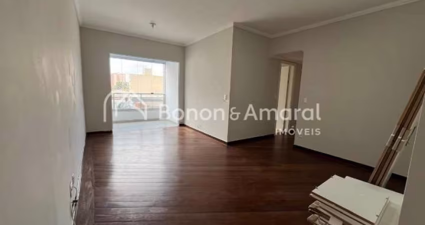 Apartamento à venda com 3 quartos sendo uma suíte, 3 banheiros, 1 vaga 105m²- Bosque