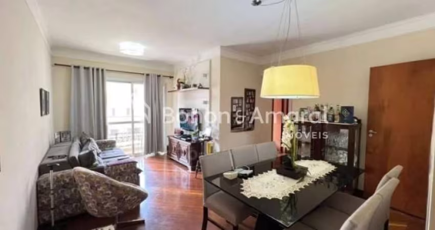 Amplo apartamento à venda com 3 quartos sendo 1 suíte, 3 banheiros, 2 vagas  105m² -  Bosque