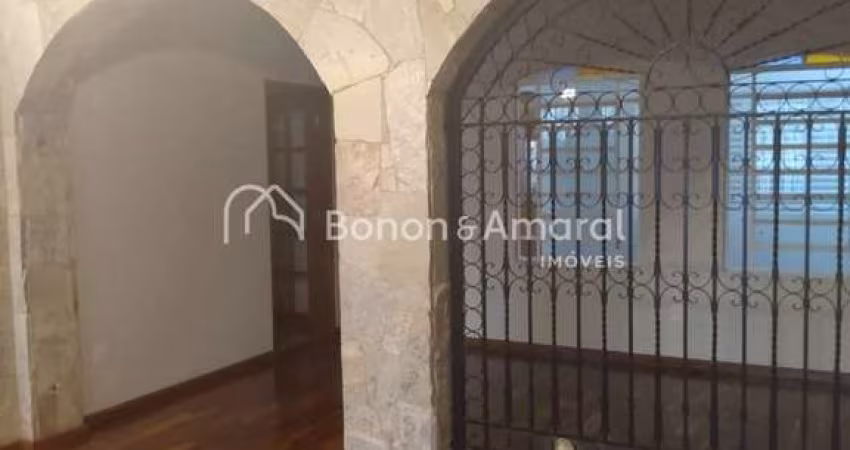 Casa Térrea à Venda, 03 quartos na Vila Bressani - Paulínia/SP