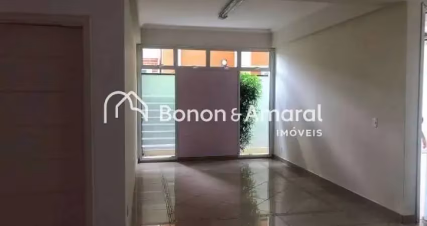 Casa de condomínio com 4 quartos e 5 banheiros à venda, 397m² por r$ 1.865.000