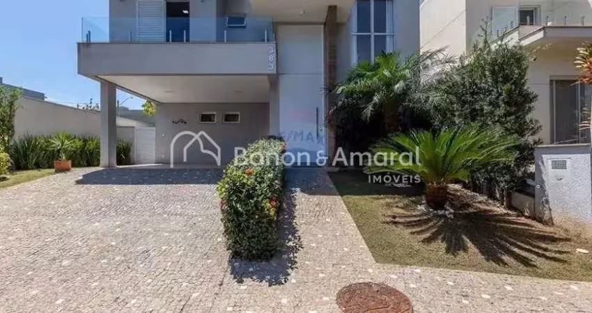 Casa alto padrão com piscina e gourmet em condomínio clube completo