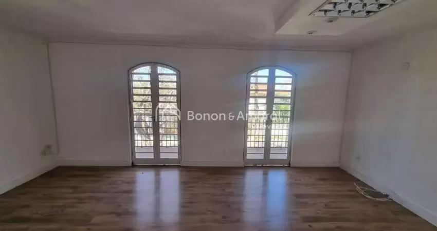 Casa em bolsão para locação, 3 dormitórios, 1 suíte, 4 vagas, 209 m² no jardim paraíso