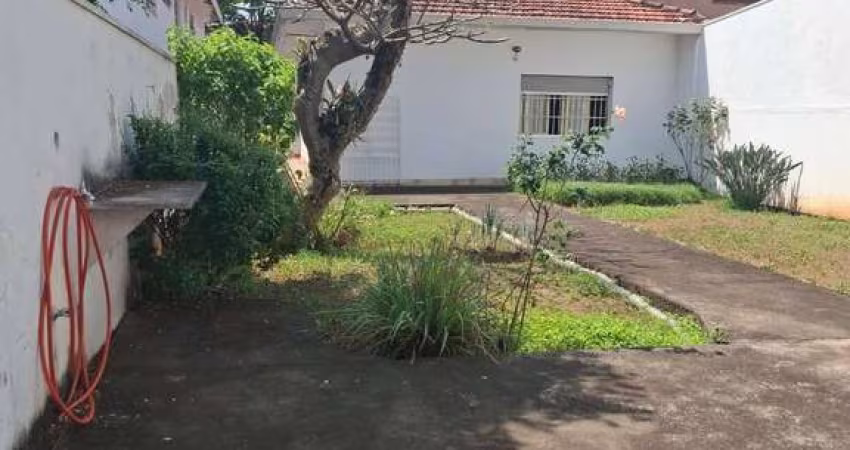 CASA TÉRREA NO BROOKLIN - 3 DORMITÓRIOS - 553M².