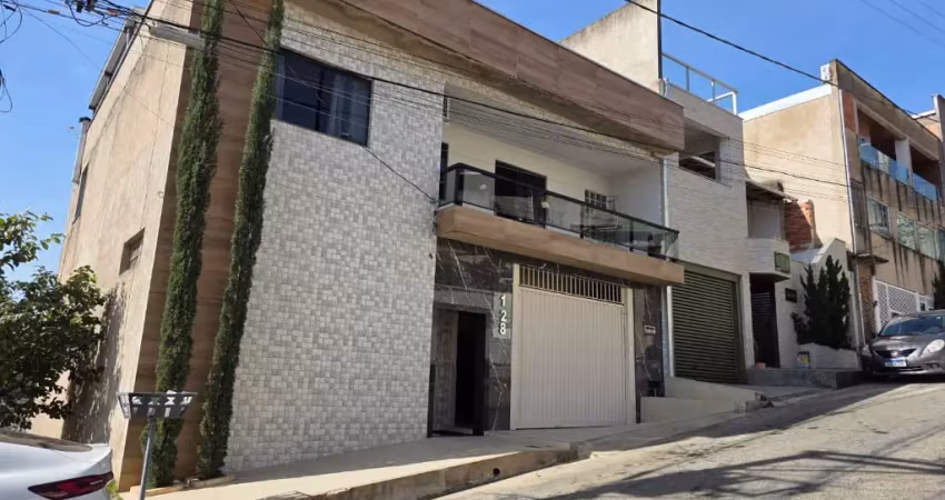 Casa triplex no ideal - conforto - ótima localização -ventilada
