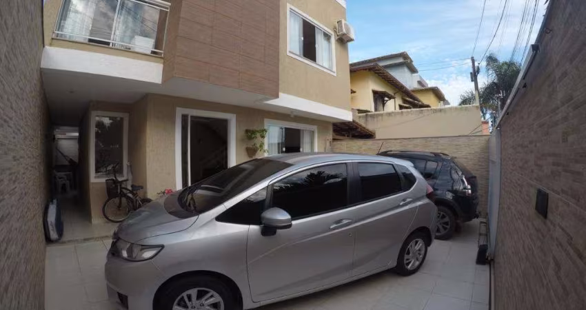 Casa à venda, 124 m² por R$ 650.000,00 - Ouro Verde - Rio das Ostras/RJ