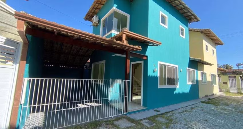 Casa com 2 dormitórios à venda, 75 m² por R$ 270.000,00 - Jardim Mariléa - Rio das Ostras/RJ