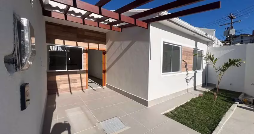 Casa com 3 dormitórios à venda, 102 m² por r$ 470.000,00 - granja dos cavaleiros - macaé/rj