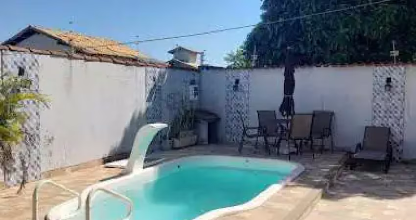 Casa com 3 dormitórios à venda, 263 m² por R$ 980.000,00 - Riviera Fluminens II - Macaé/RJ