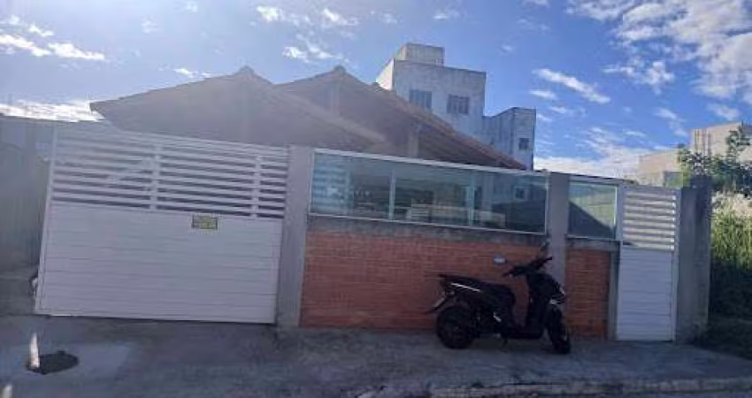 Casa com 2 dormitórios à venda, 121 m² por R$ 650.000,00 - Jardim Vitória - Macaé/RJ