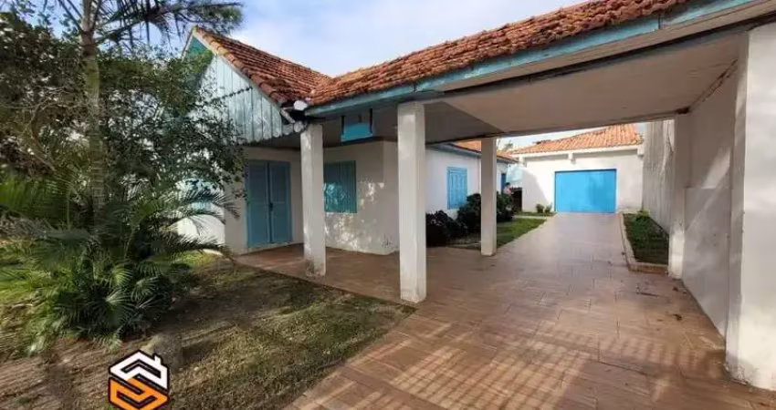 Residência  próxima ao mar na praia de mariluz. imbé
