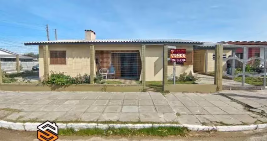 Casa com 3 quartos à venda na Avenida Paraguassú, 6740, Mariluz (Distrito), Imbé