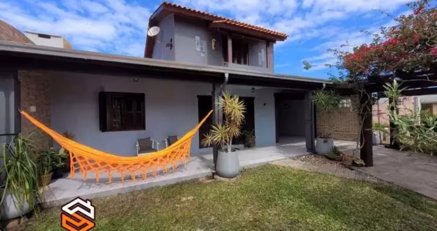 Linda residência próxima ao mar na praia harmonia em imbé