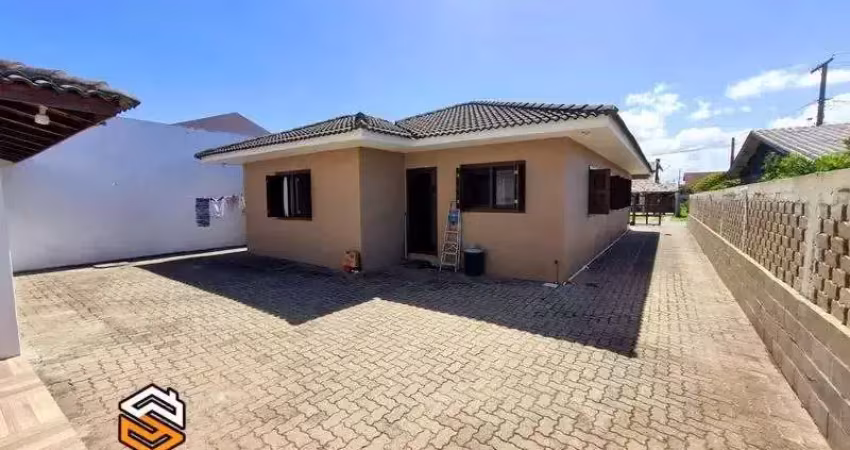Casa com piscina à venda na praia de imbé- centro/rs