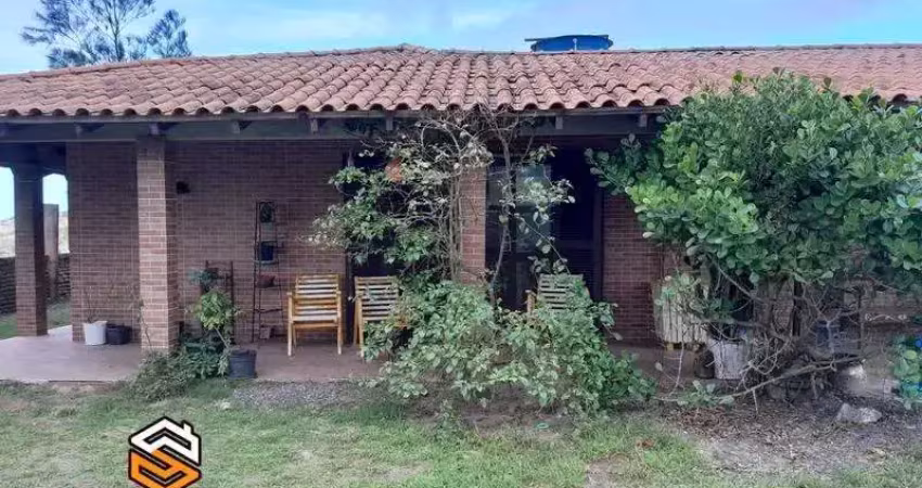 Linda casa com vista eterna para o mar à venda na praia de imbé.