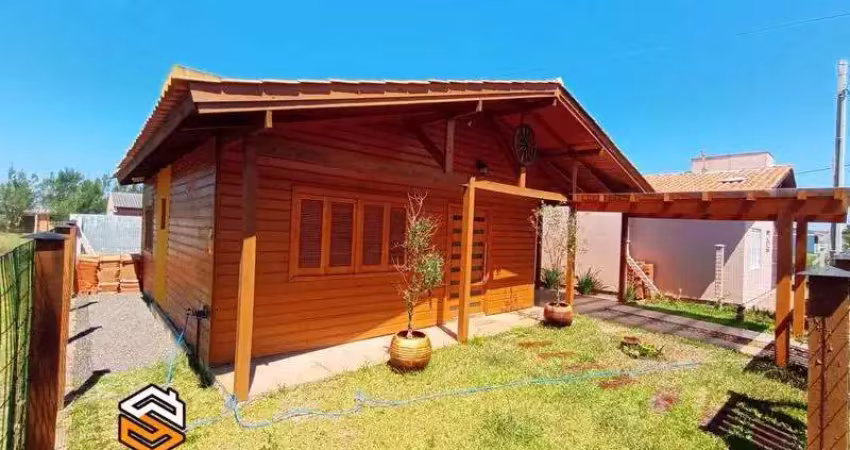 Casa estilo chale, localizada próxima do mar. litoral de imbé/rs