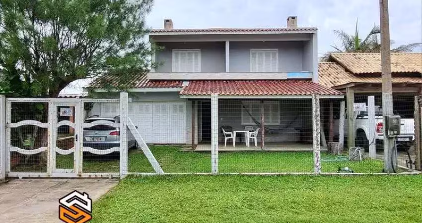 Sobrado próximo da beira-mar. praia de mariluz - imbé.