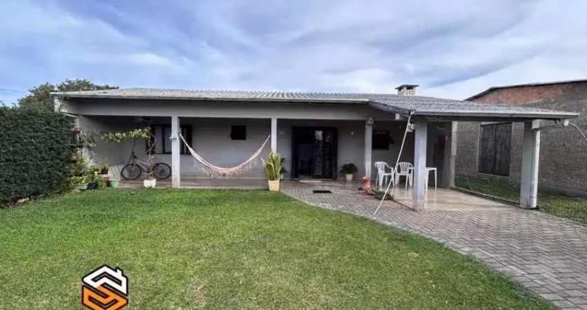 Bela residência à venda na praia de santa terezinha em imbé.
