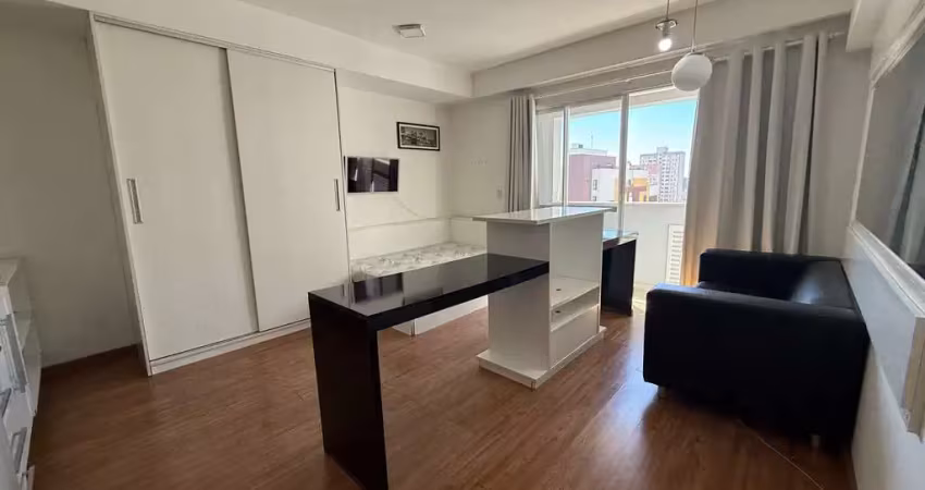 Apartamento condomínio clube à venda no centro de curitiba-pr: 1 quarto, 1 sala, 1 banheiro, 32,76 m² de área.
