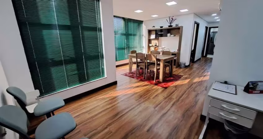 Clinica nova  327m² com 2 apartamentos na parte superior mercês curitiba