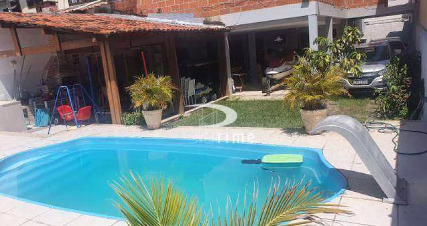 Casa com 5 dormitórios à venda, 360 m² por R$ 950.000,00 - Itaipu - Niterói/RJ