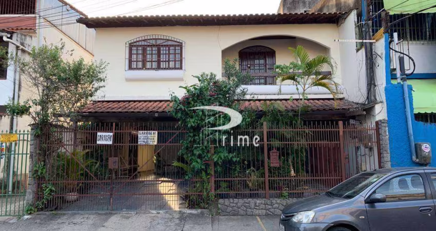 Sobrado com 2 dormitórios à venda, 400 m² por R$ 980.000,00 - Centro - São Gonçalo/RJ