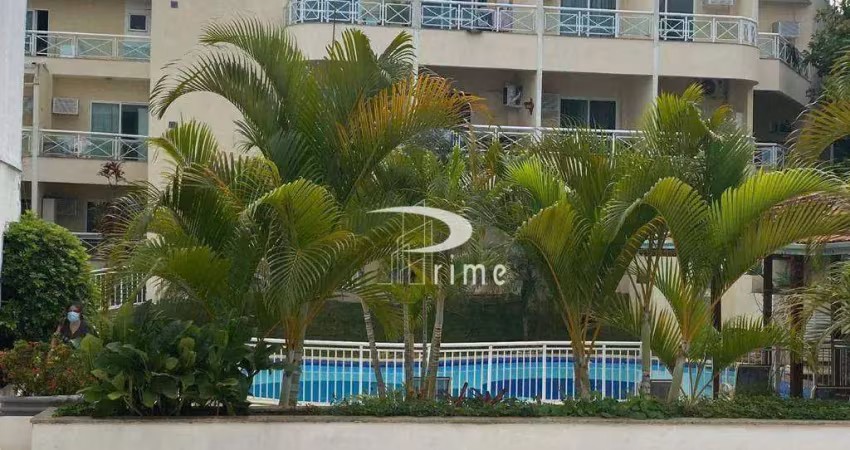 Ótima cobertura no Condomínio Garden Hill, Localizado no Engenho do Mato. Excelente oportunidade para quem busca por segurança, paz e muito verde!