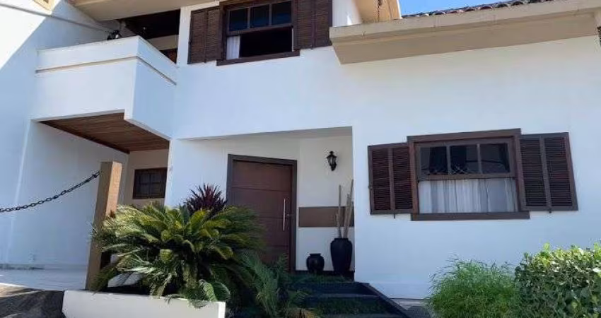 Casa com 3 dormitórios, 300 m² - venda por R$ 1.380.000,00 ou aluguel por R$ 7.226,33/mês - Rio do Ouro - Niterói/RJ