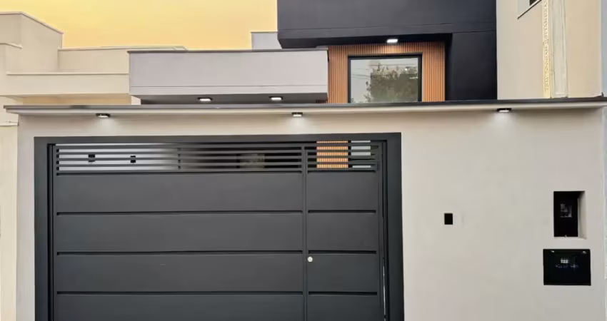CASA A VENDA EM JUNDIAI