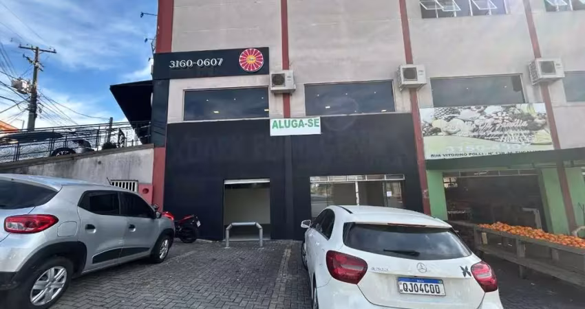 Ponto comercial para alugar na Rua dos Eucaliptos, 117, Maracanã, Colombo