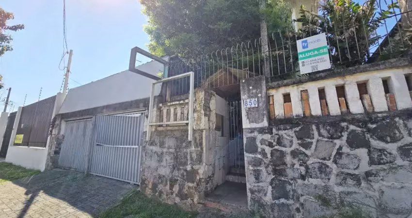 Casa com 3 quartos para alugar na Rua Doutor Roberto Barrozo, 850, Bom Retiro, Curitiba