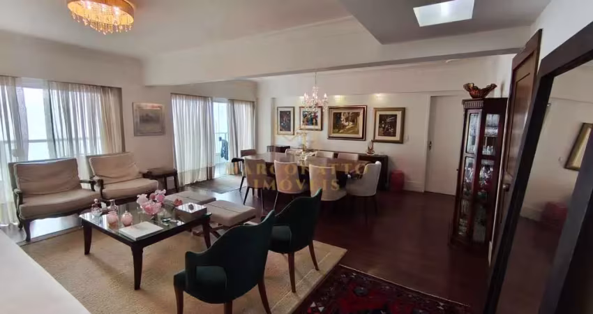 Apartamento Exclusivo à Venda - Andar Inteiro no Ed. Paris
