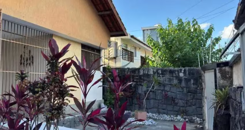 Casa para Venda em Campina Grande, Bela Vista, 4 dormitórios, 2 suítes, 3 banheiros, 3 vagas