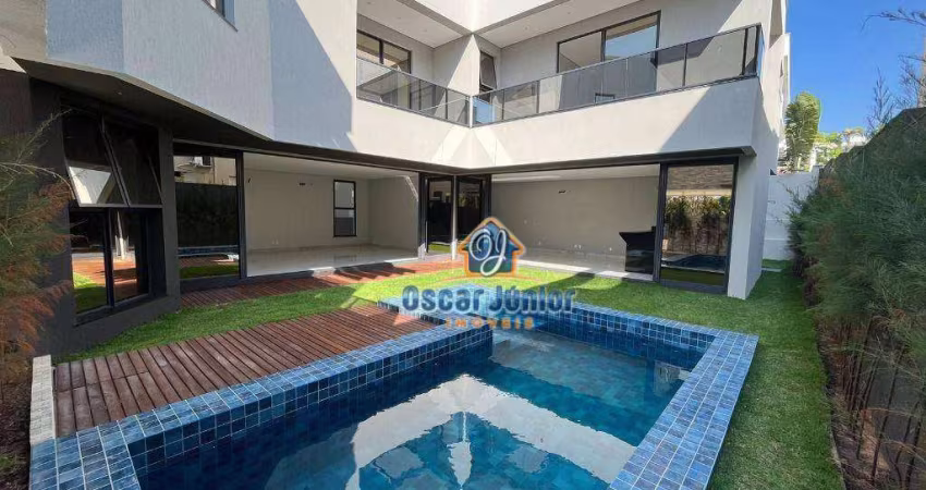 Casa Duplex com 5 Suítes + Varanda Gourmet e Finíssimo Acabamento, 433 m² por R$ 4.300.000 - Condomínio Alphaville Fortaleza Residencial - Eusébio/CE