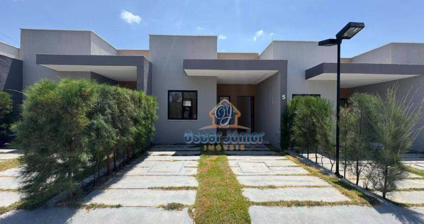 Casa Plana em Condomínio com 2 Suítes, Lazer Completo  à venda, 78 m² por R$ 225.000,00 - Jabuti - Itaitinga/CE