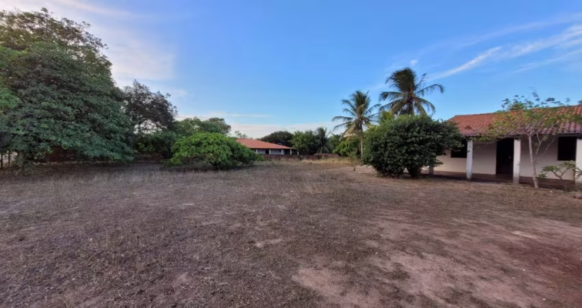FAZENDA/SÍTIO COM 03 QUARTOS (02 SUÍTES) EM PECÉM – 36.500M²!!!